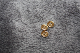 HÄM-20082   Goldknopf 4Loch