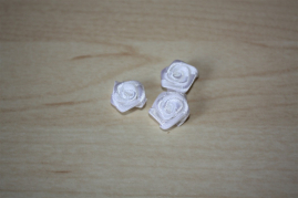 ST-1901261   Rose  15mm