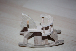 HHV-23133-MF   Schaukelpferd