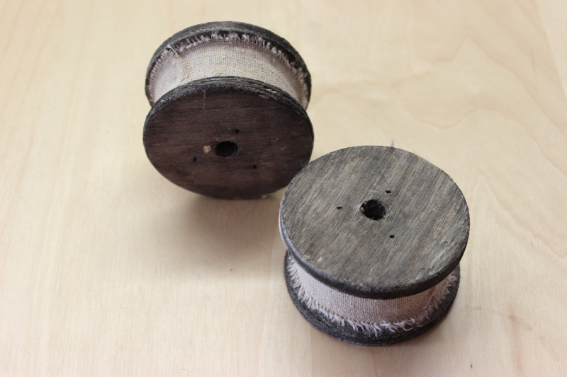 BF-0914   Leinenband auf Holzspule