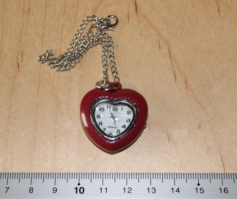 BKST-716   Kette Herzuhr
