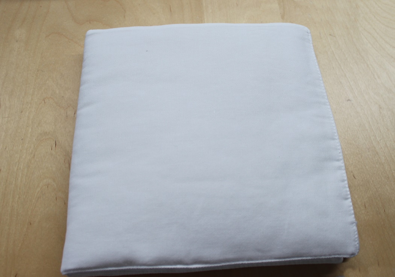 IHM-010563   Stoff-Buch