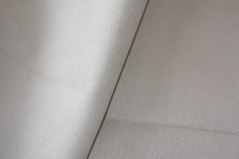 MB-2010   Creme