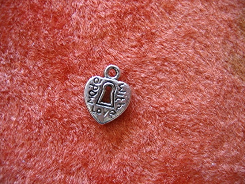 L-0803-06   Herz Schlüsselloch "Made with love"