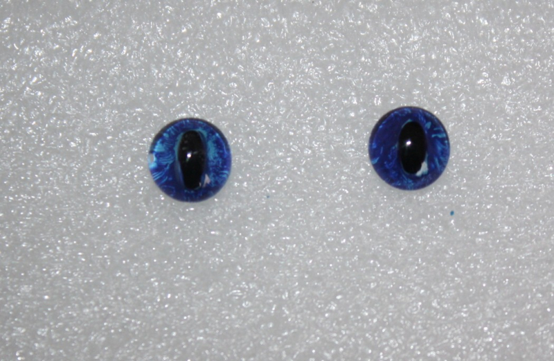 LAK-0315450-512bl   Katzenauge blau