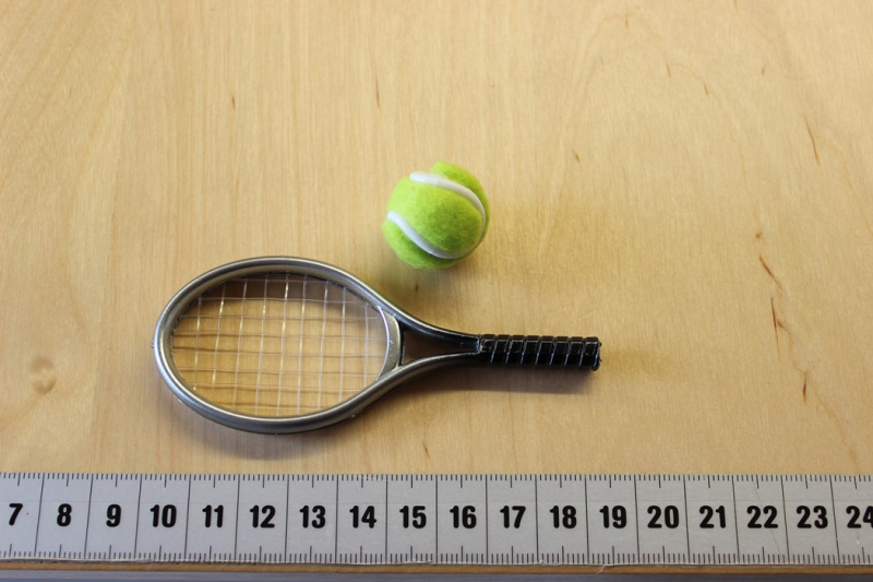 SPO-AL415   Tennisschläger m.Ball
