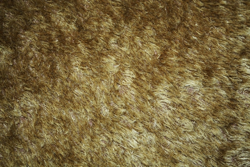 MOH-151529   Mohair Goldoliv brauner Rücken