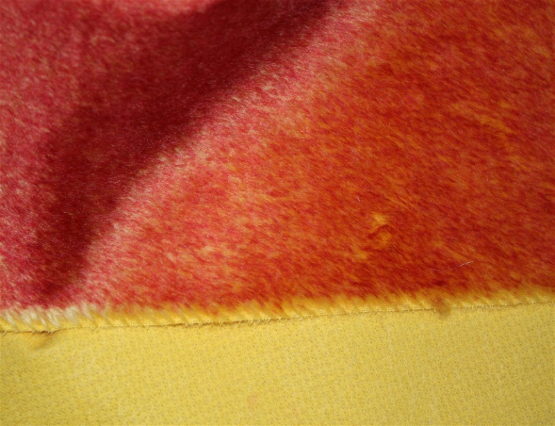 MOH-1301   Mohair Zitronengelb Papaya gespitzt