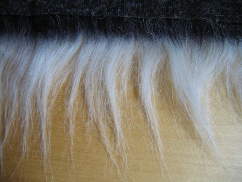 PLÜ-10002   Plüsch Schwarz weiß gespitzt