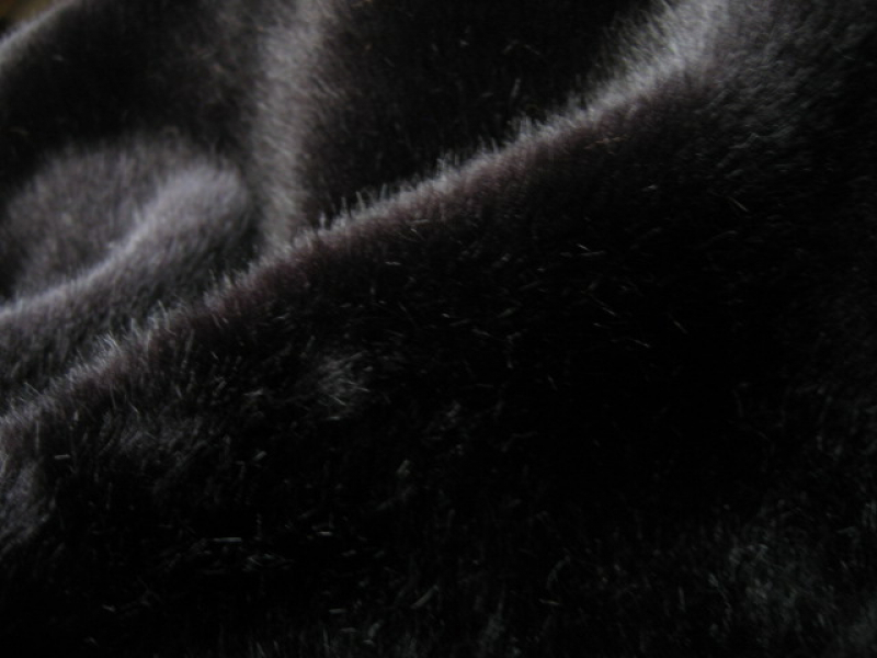 PLÜ-1210   Plüsch Tiefschwarz