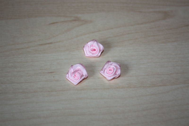 ST-1901261   Rose  15mm