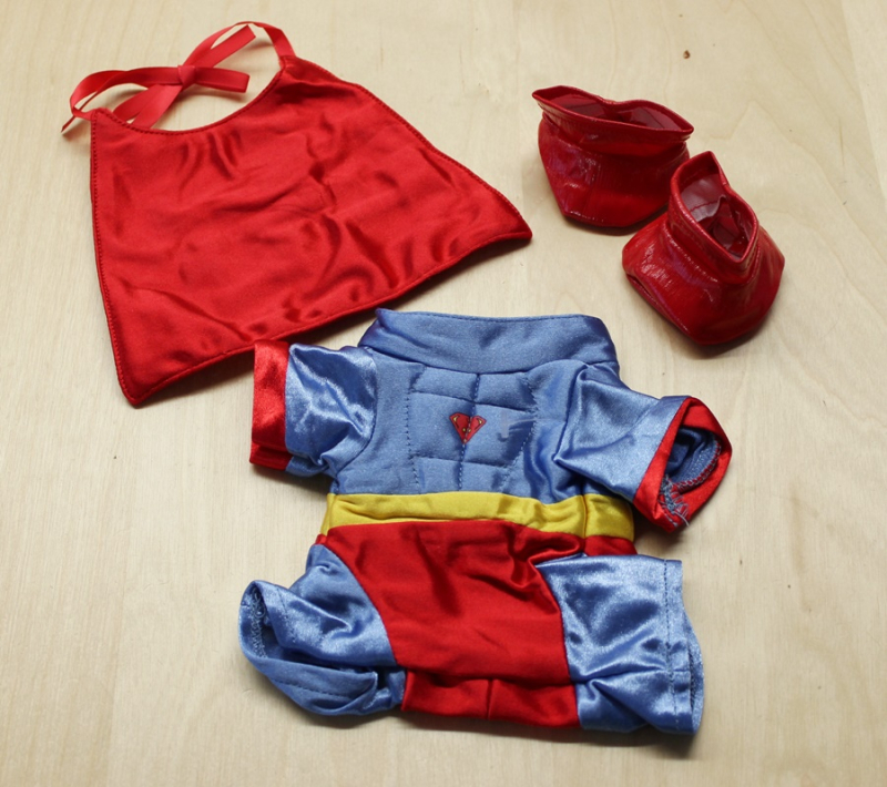 BKBM-4018   Superbäroutfit
